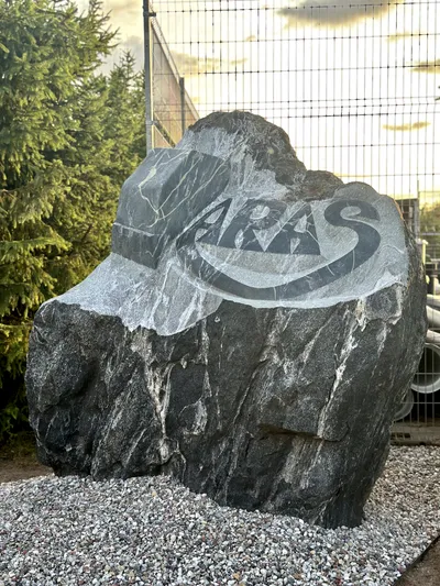 Skulptūra - Įmonės Logotipas