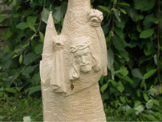 Skulptūra - Akmenės Šv. Onos bažnyčia