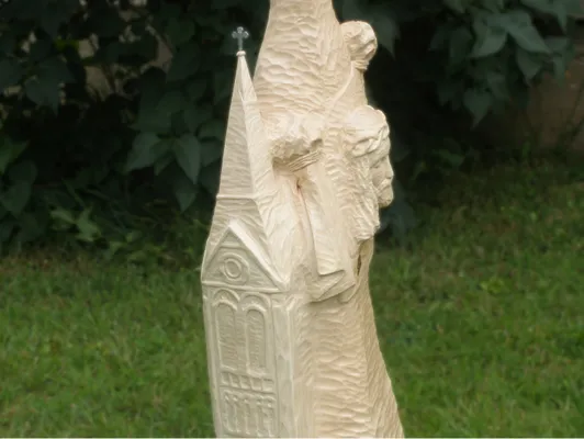 Skulptūra - Akmenės Šv. Onos bažnyčia