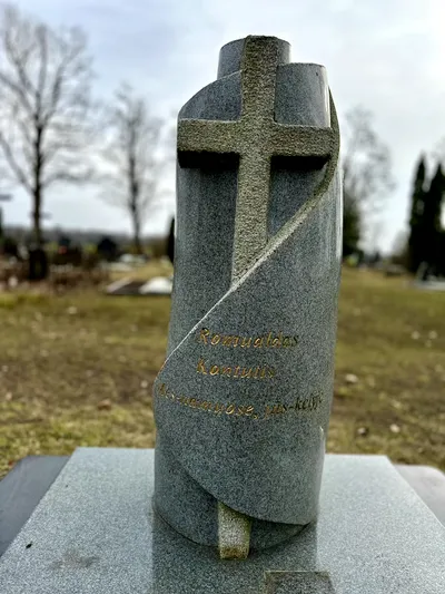 Paminklas - Dievo knyga