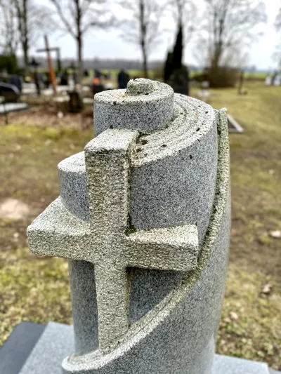 Paminklas - Dievo knyga