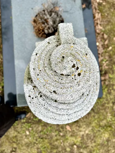 Paminklas - Dievo knyga