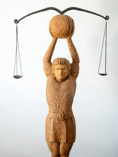 Skulptūra - Svarstyklės