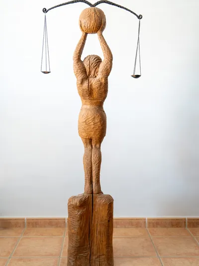 Skulptūra - Svarstyklės