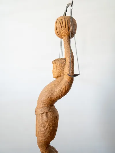 Skulptūra - Svarstyklės