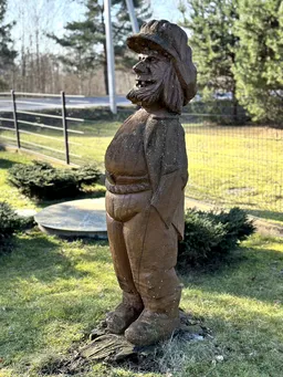 Skulptūra - Seneliukas